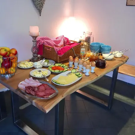 Berghuette Sonnenfluh Country house Lechleiten